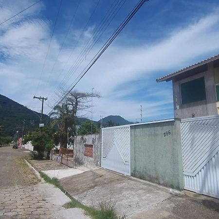 Quarto Em Peruibe Ha 700M Da Praia Esterno foto